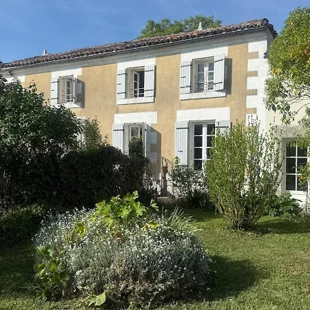 Apartment, Les Fins Bois Apartment *