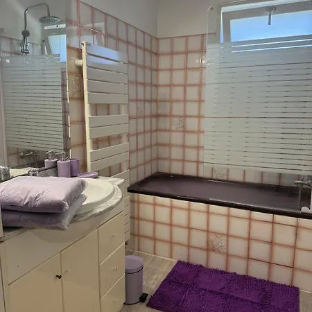 Apartment Apartment, Les Fins Bois
